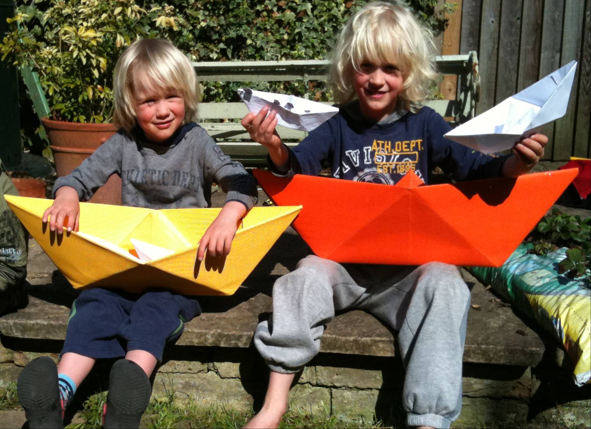 How toâ€¦ make a Paper Boat | Redtedart's Blog